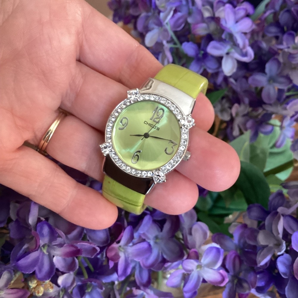 Chico's Rhinestone Faux‎ Green Leather Cuff Bracelet Women's Watch Needs Battery